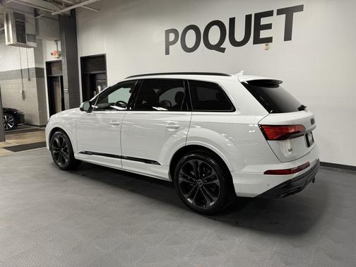 2025 Audi Q7 55 Prestige