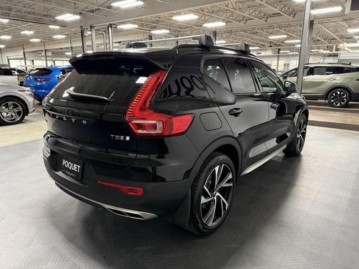 2020 Volvo XC40 T5 R-Design