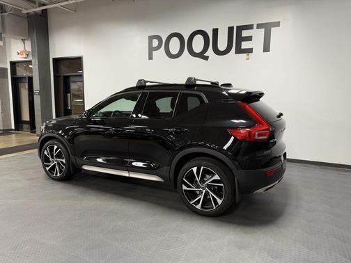 2020 Volvo XC40 T5 R-Design