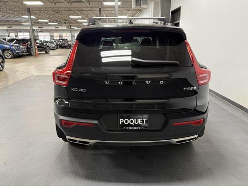 2020 Volvo XC40 T5 R-Design