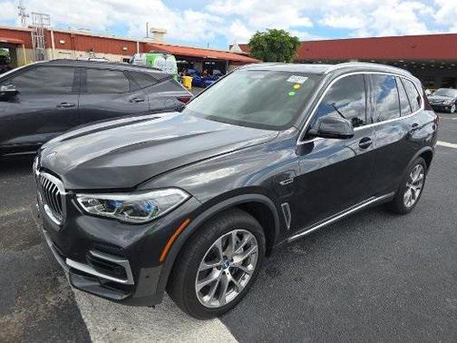 2022 BMW X5 xDrive45e