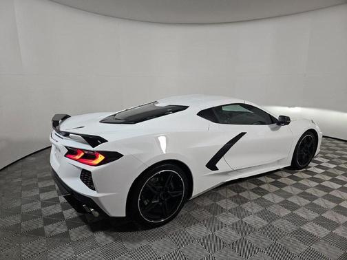 2020 Chevrolet Corvette Stingray w/3LT