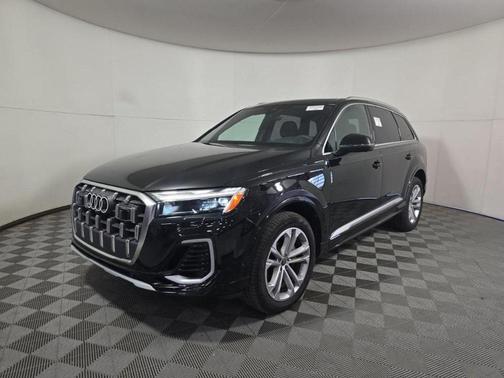 2025 Audi Q7 55 Premium Plus