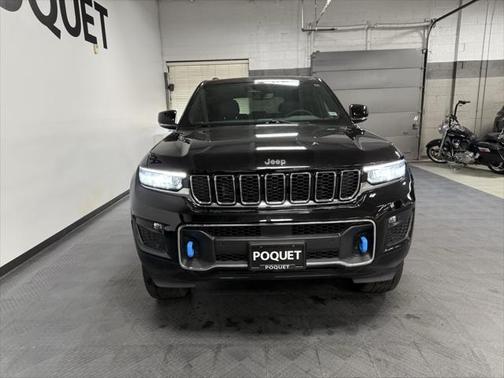 2022 Jeep Grand Cherokee 4xe Overland