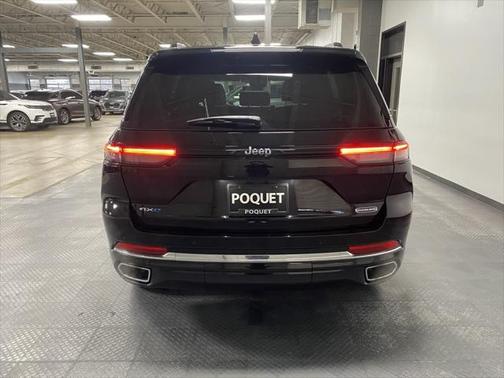 2022 Jeep Grand Cherokee 4xe Overland