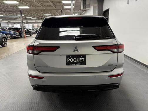 2022 Mitsubishi Outlander Black Edition