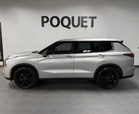 2022 Mitsubishi Outlander Black Edition