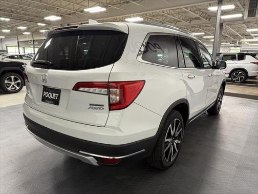 2022 Honda Pilot Touring 8-Passenger