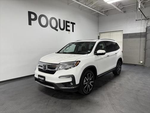 2022 Honda Pilot Touring 8-Passenger
