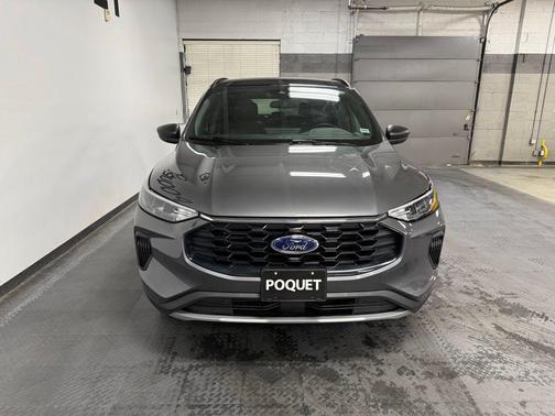 Carbonized Gray Metallic 2025 Ford Escape ST-Line
