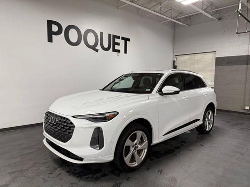 Glacier White Metallic 2025 Audi Q5 2.0T Premium Plus