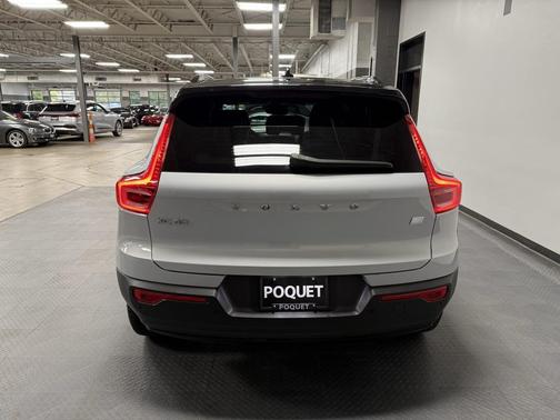 2021 Volvo XC40 Recharge Pure Electric P8