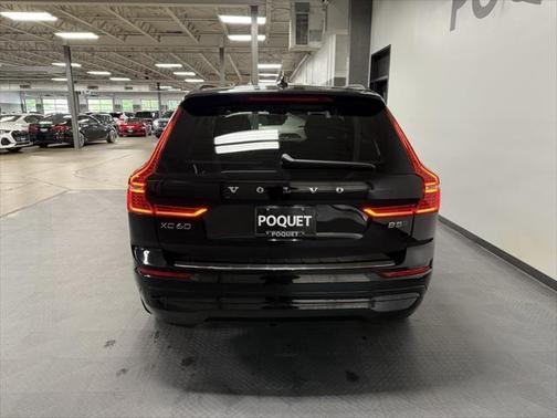 2022 Volvo XC60 Momentum