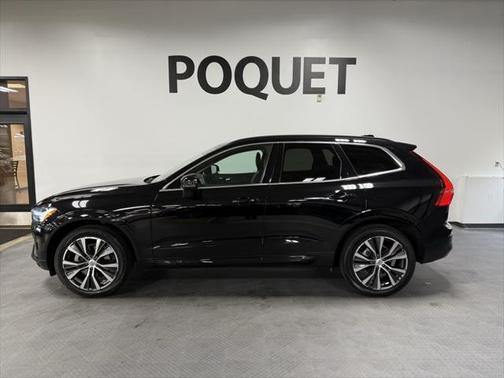 2022 Volvo XC60 Momentum