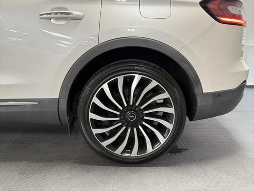 2019 Lincoln Nautilus Black Label
