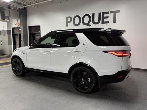 2024 Land Rover Discovery Dynamic SE