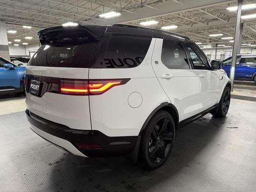 2024 Land Rover Discovery Dynamic SE