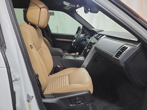 2024 Land Rover Discovery Dynamic SE