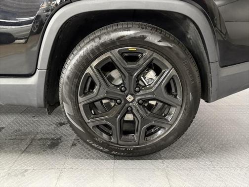 2023 Rivian R1T Adventure