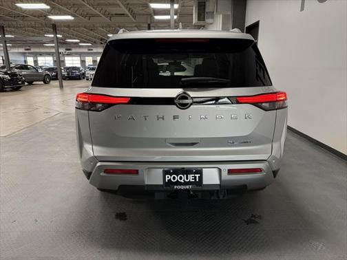 2024 Nissan Pathfinder SL 4WD