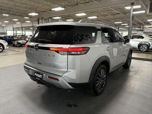 2024 Nissan Pathfinder SL 4WD