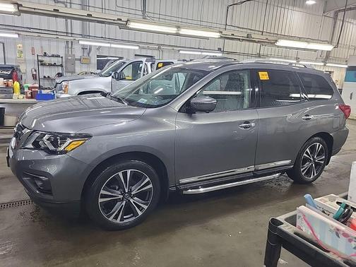 2020 Nissan Pathfinder Platinum