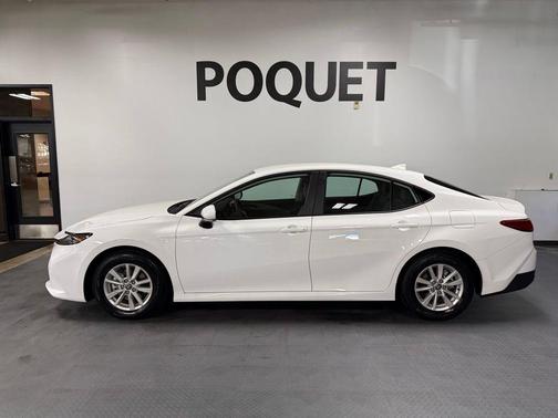 Ice Cap 2026 Toyota Camry LE