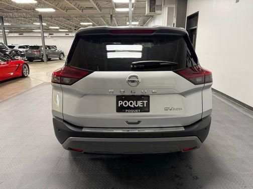 Brilliant Silver Metallic 2021 Nissan Rogue SV