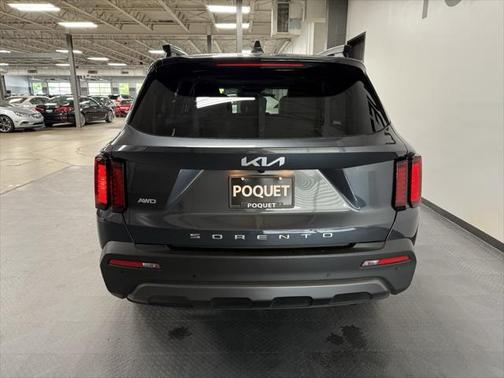 2022 Kia Sorento S