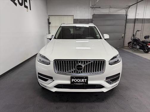 2023 Volvo XC90 B5 Plus