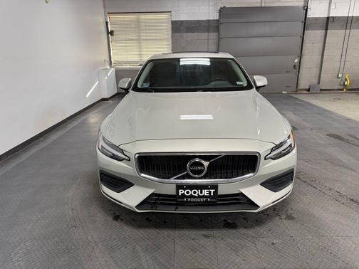 2020 Volvo S60 T5 Momentum