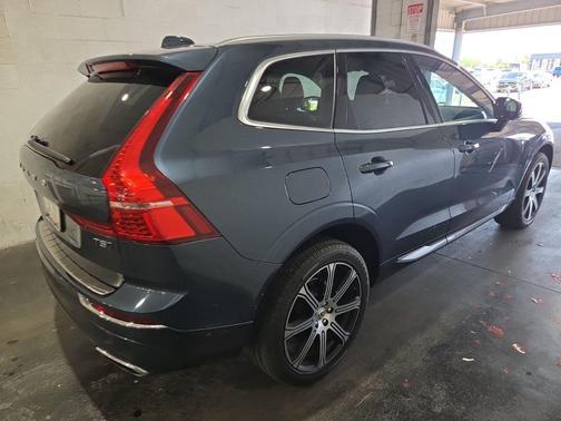 Denim Blue Metallic 2021 Volvo XC60 T5 Inscription