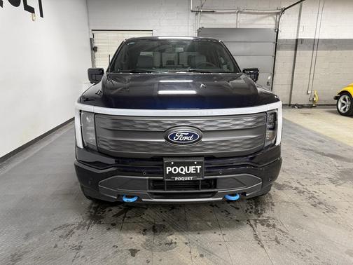 2024 Ford F-150 Lightning LARIAT