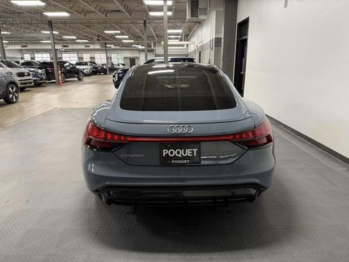 2022 Audi e-tron GT Prestige