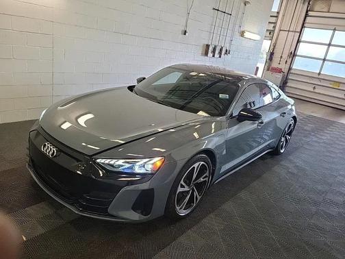 2022 Audi e-tron GT Prestige