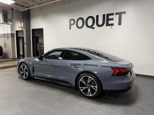 2022 Audi e-tron GT Prestige