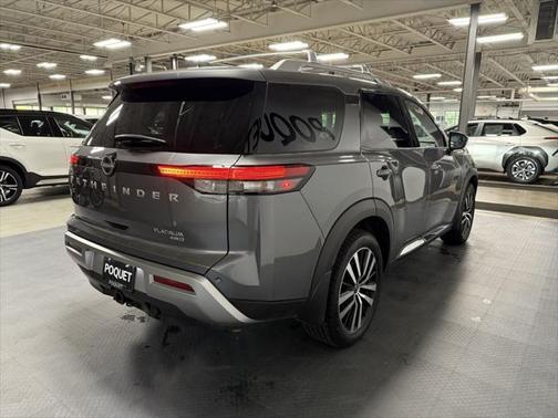 2024 Nissan Pathfinder Platinum 4WD