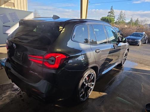 2023 BMW X3 M40i