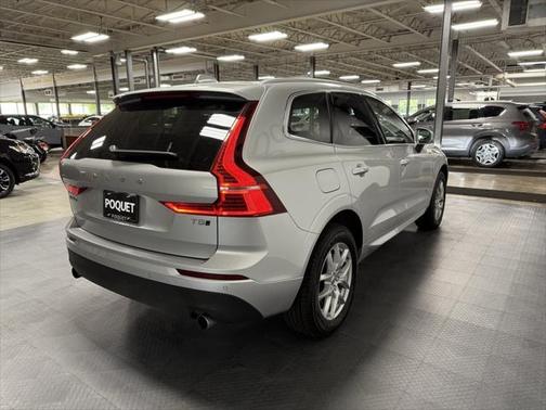 2021 Volvo XC60 T5 Momentum