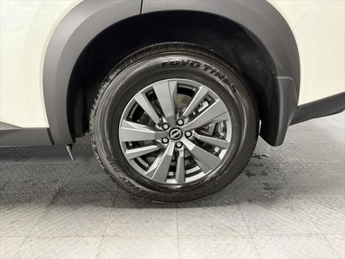 2024 Nissan Pathfinder SV 4WD