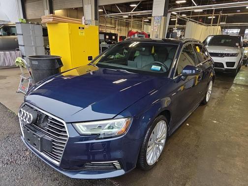 2017 Audi A3 e-tron 1.4T Tech Premium Plus