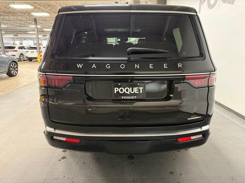 Diamond Black Crystal Pearlcoat 2024 Jeep Wagoneer Series II