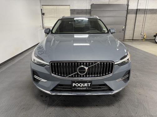 2023 Volvo XC60 Recharge Plug-In Hybrid T8 Plus Bright Theme