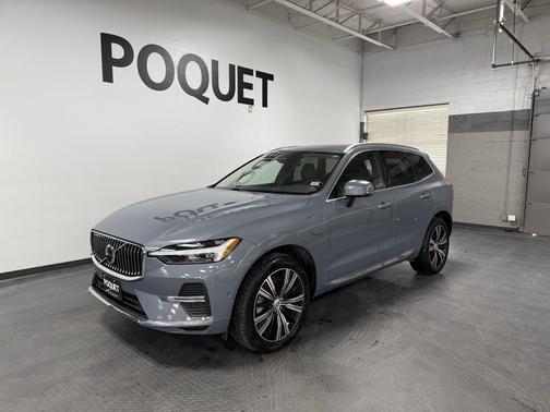 2023 Volvo XC60 Recharge Plug-In Hybrid T8 Plus Bright Theme