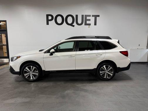Crystal White Pearl 2018 Subaru Outback 2.5i Limited