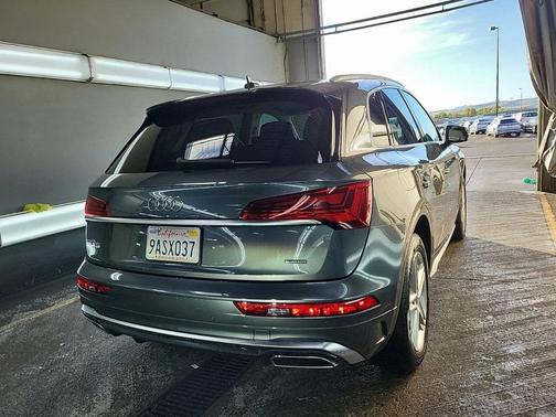 2022 Audi Q5 e 55 S line Premium Plus