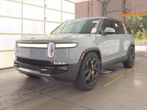 2023 Rivian R1S Adventure