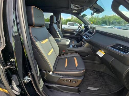 2024 GMC Yukon XL 4WD AT4