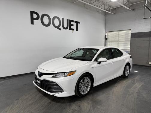 2018 Toyota Camry Hybrid XLE