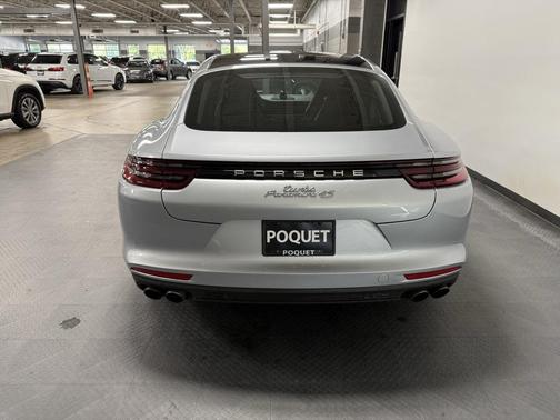2017 Porsche Panamera 4S